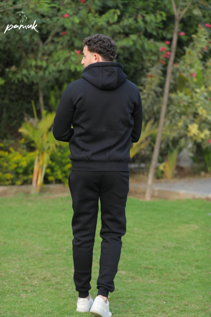 training suit black 1